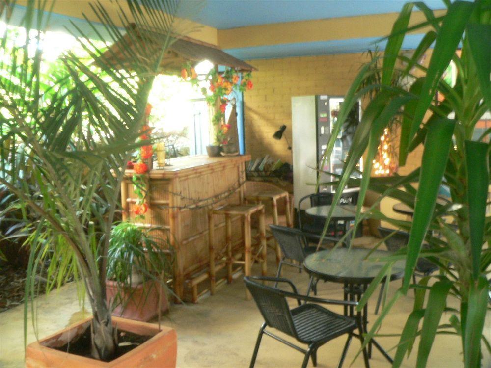 Port Stephens Motel Нелсън Бей Екстериор снимка